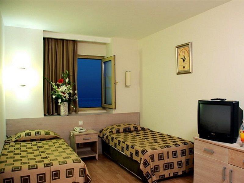 Side Breeze Hotel 安塔利亚 外观 照片