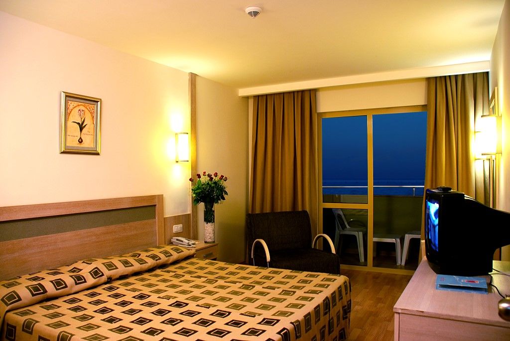 Side Breeze Hotel 安塔利亚 外观 照片